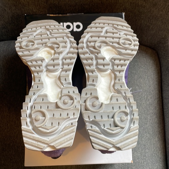 Adidas Tech Purple Crystal White SL 7600 Lifestyle Running Sneaker - Picture 8 of 11